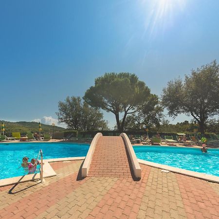 Villino Garden & Pool Hotel Andora ภายนอก รูปภาพ