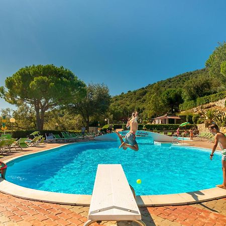 Villino Garden & Pool Hotel Andora ภายนอก รูปภาพ